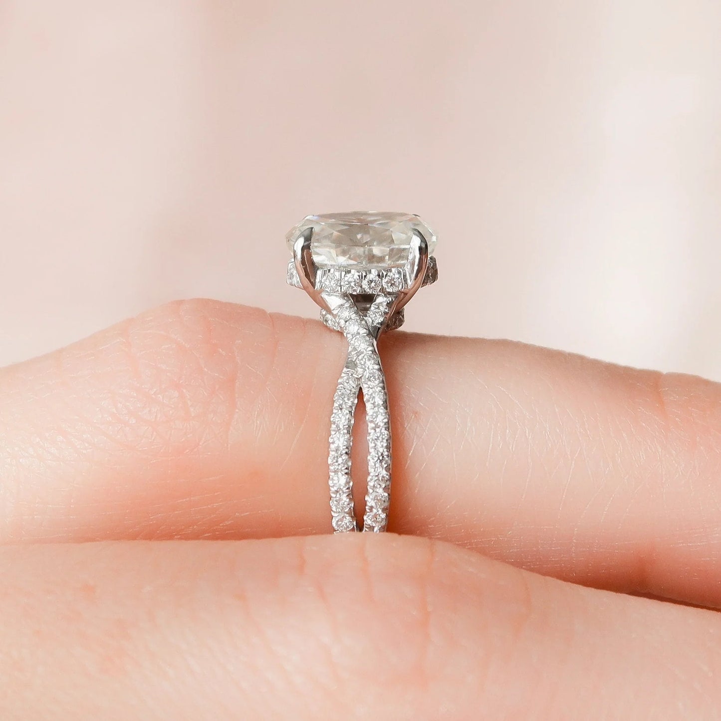 1.50CT Oval Cut Moissanite Split Shank 14K Gold Engagement Ring