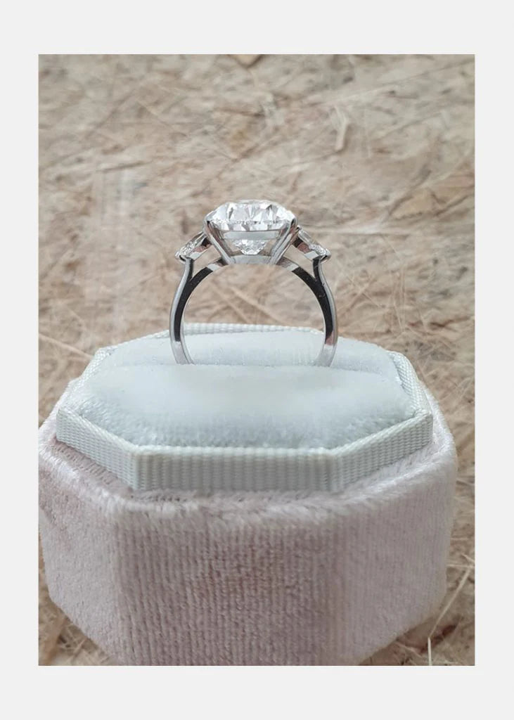 4.0ct Pear Cut Diamond 14K Gold Engagement Ring