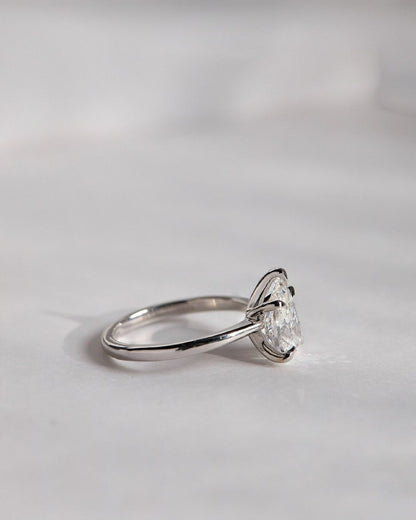 2 CT Pear Cut Moissanite Solitaire Engagement Ring – Classic 14K Gold Ring