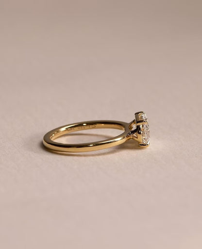 East West Oval Cut Moissanite Ring – 2 CT Solitaire Engagement Ring in 14K Solid Gold Ring