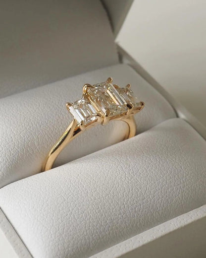 3 CT Emerald Cut Three Stone Moissanite Ring in 14K Gold – Elegant Vintage-Inspired Engagement Ring